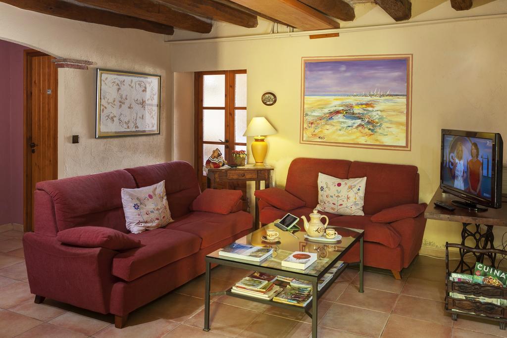 Casa Rural Can Coll Garriguella Exteriör bild